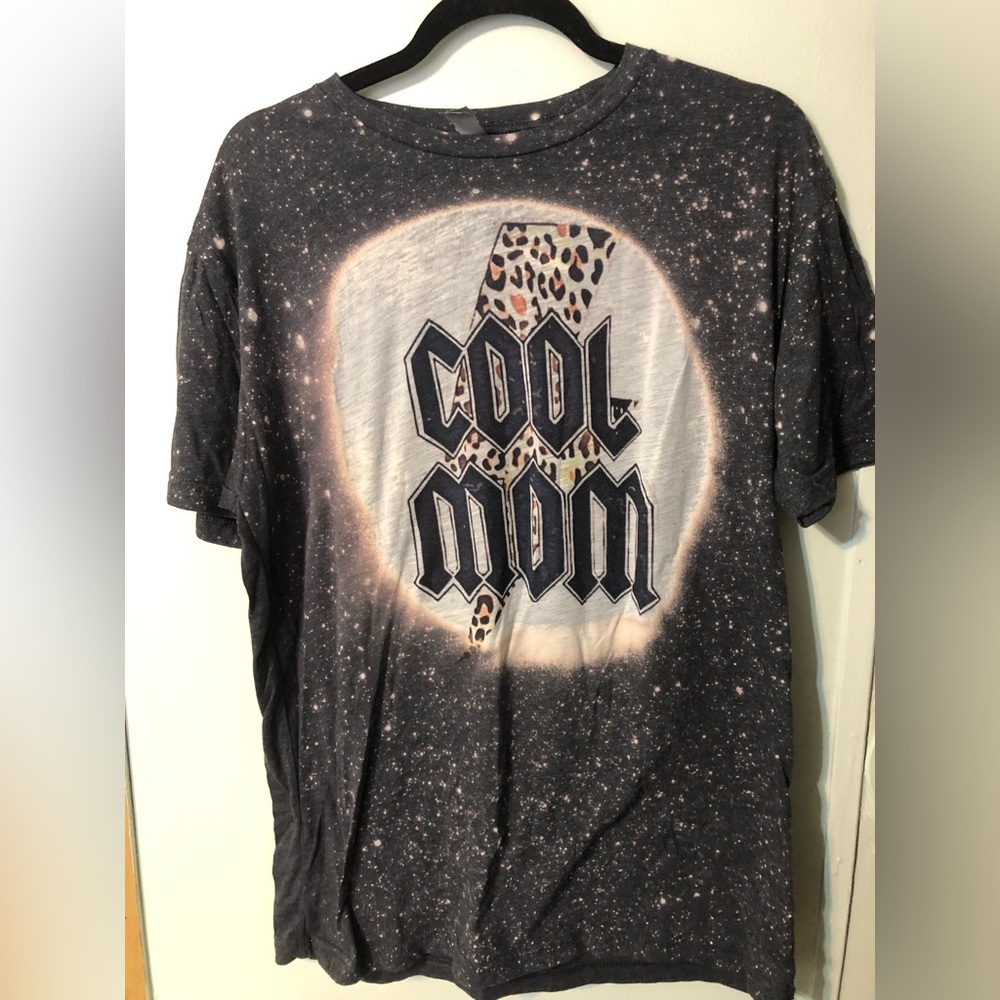Women’s T-shirt